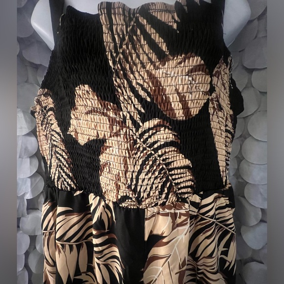 Patterned Jumpsuit - Picture 4 of 5